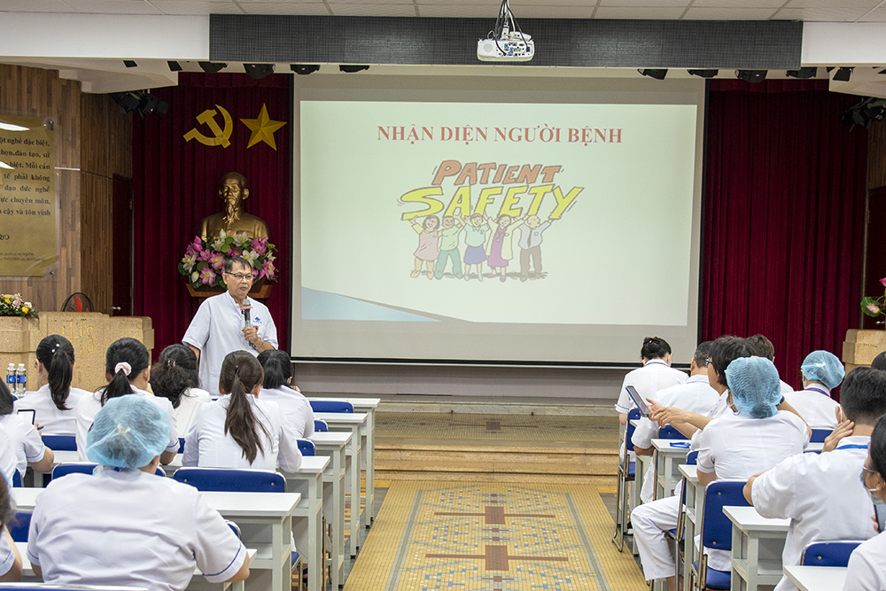 SHCM ĐD (2): Nhận diện người bệnh